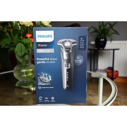 Cel mai bun preț Aparat de ras, Philips, 5000 Series, negru