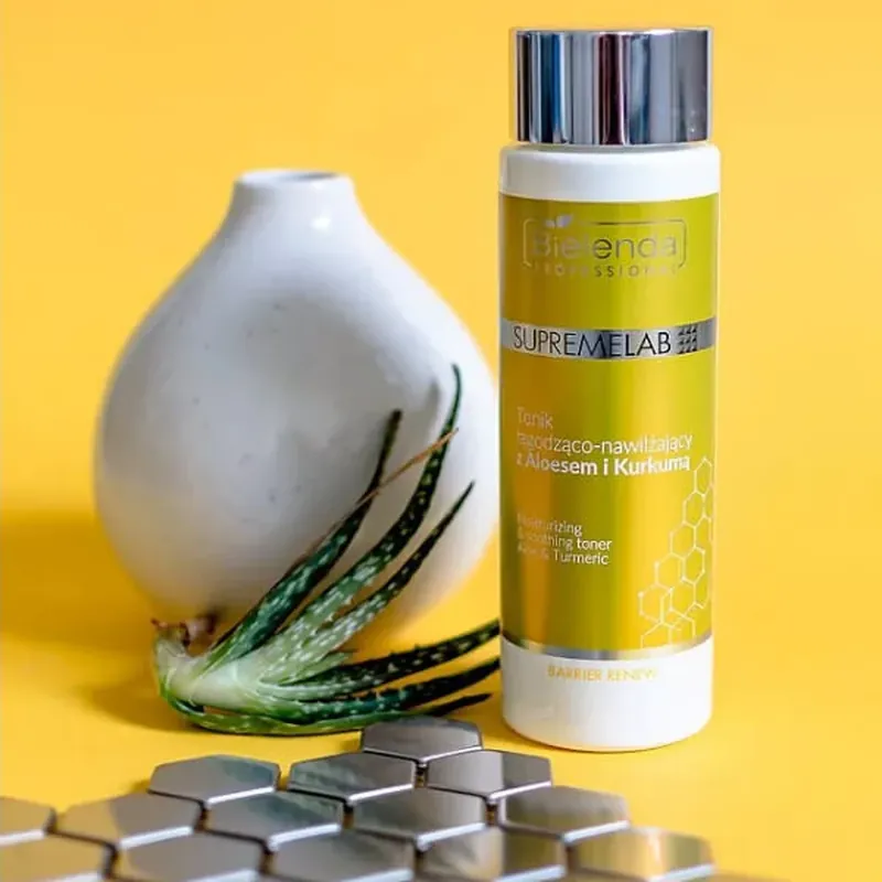 Bielenda Professional SupremeLAB Barrier Renew, tonic facial calmant și hidratant cu aloe vera și turmeric, 200 ml Ofertă specială